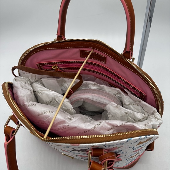 Disney Parks Aristocats Ann Shen Dooney & Bourke Satchel Bag Marie Berlioz (NWT) - Picture 8 of 13